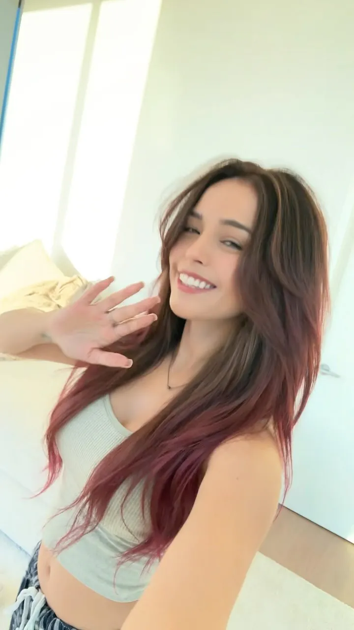 Valkyrae - valkyrae-hot-53.webp